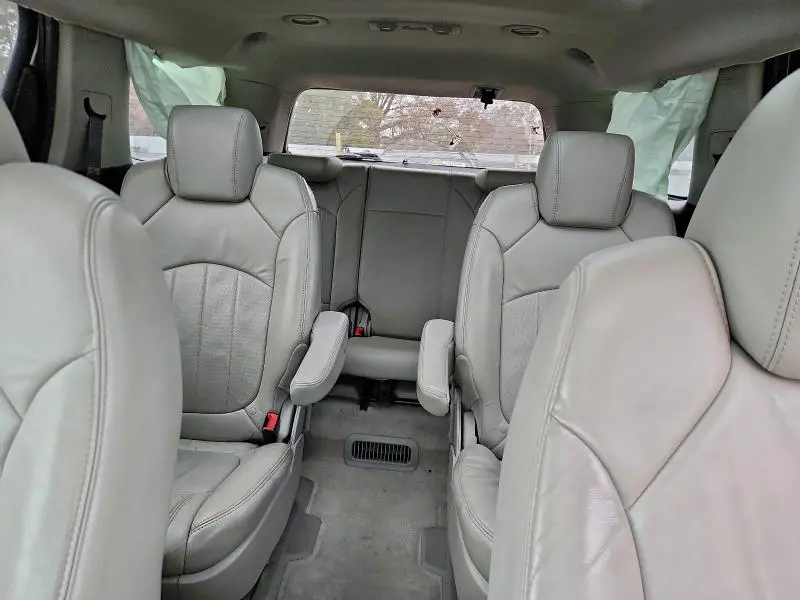 2010 GMC ACADIA SLT-2  