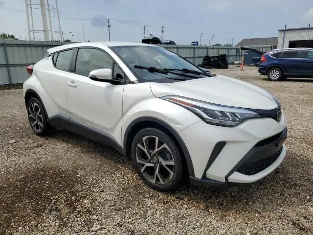 2020 TOYOTA C-HR XLE  
