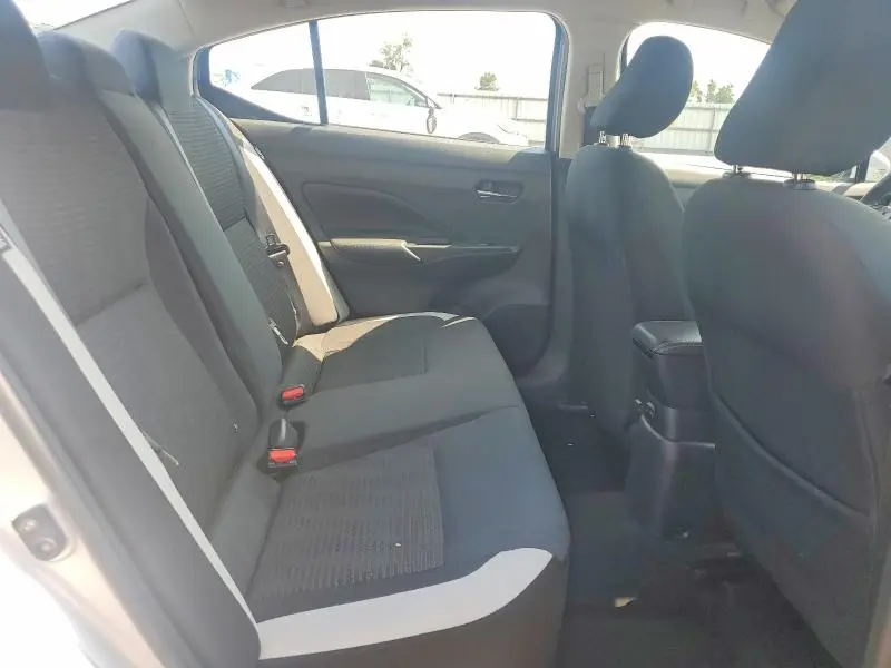 2020 NISSAN VERSA SV  