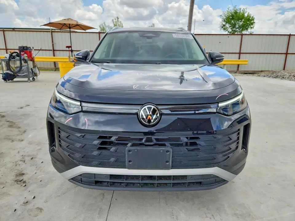 2025 VOLKSWAGEN TIGUAN SE  