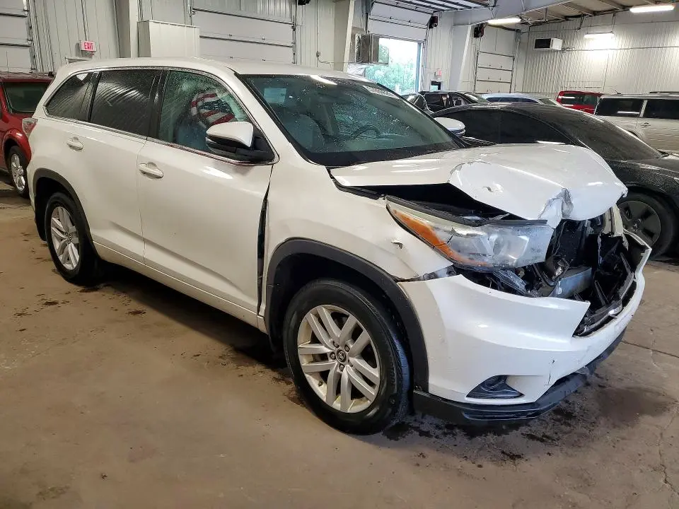 2016 TOYOTA HIGHLANDER LE  