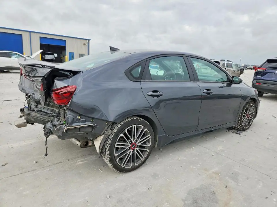 2023 KIA FORTE GT  