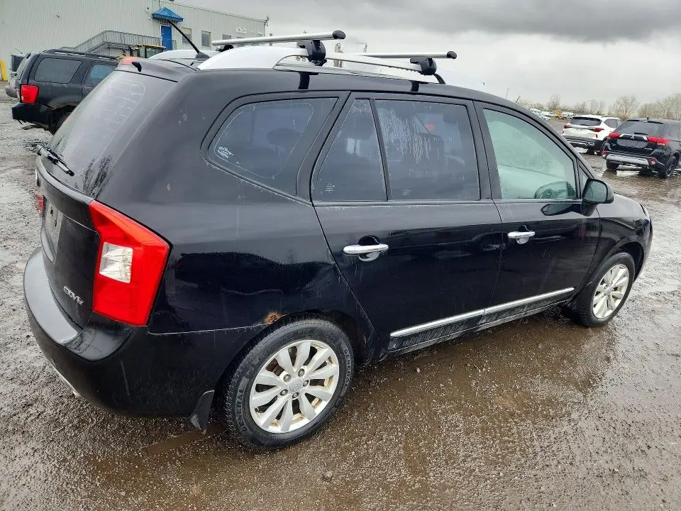2012 KIA RONDO   