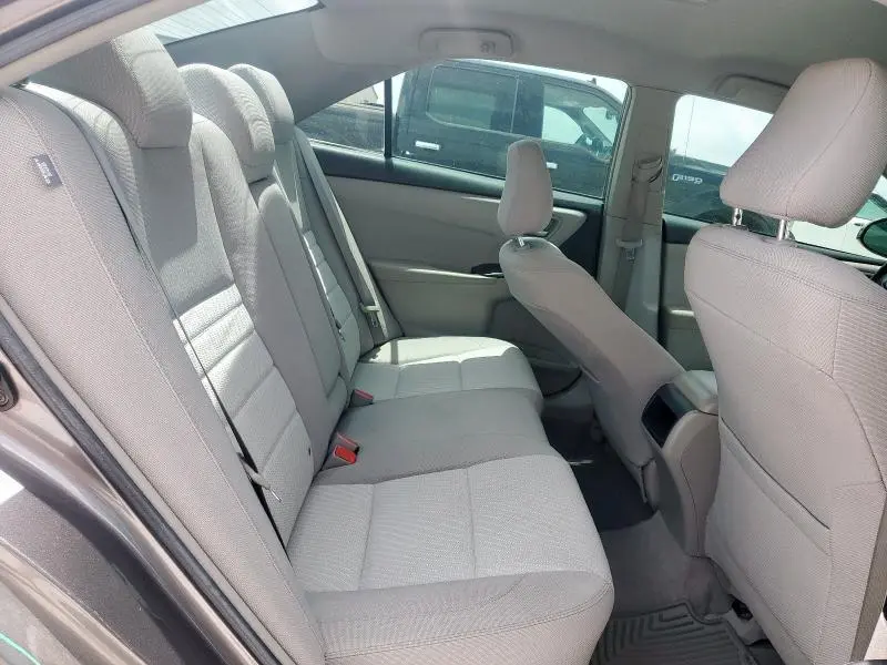 2016 TOYOTA CAMRY LE  