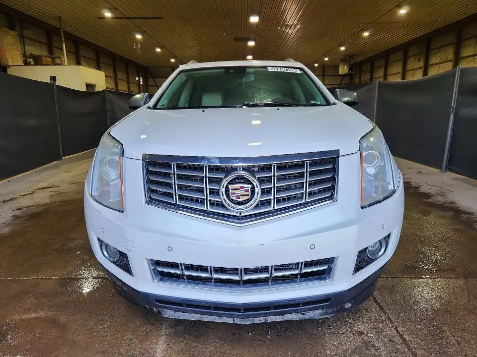 2016 CADILLAC SRX PERFORMANCE COLLECTION  