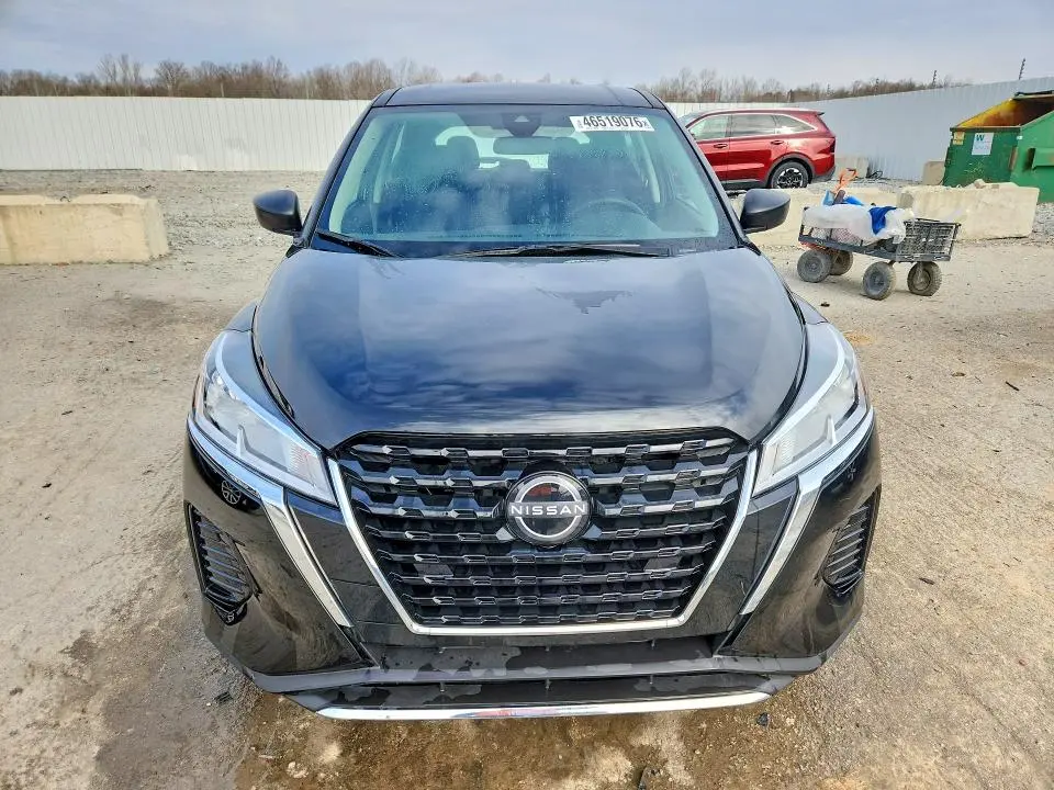 2024 NISSAN KICKS S  