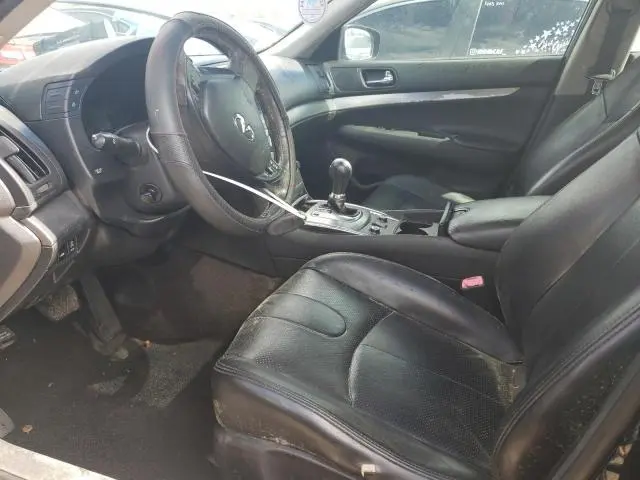 2013 INFINITI G37