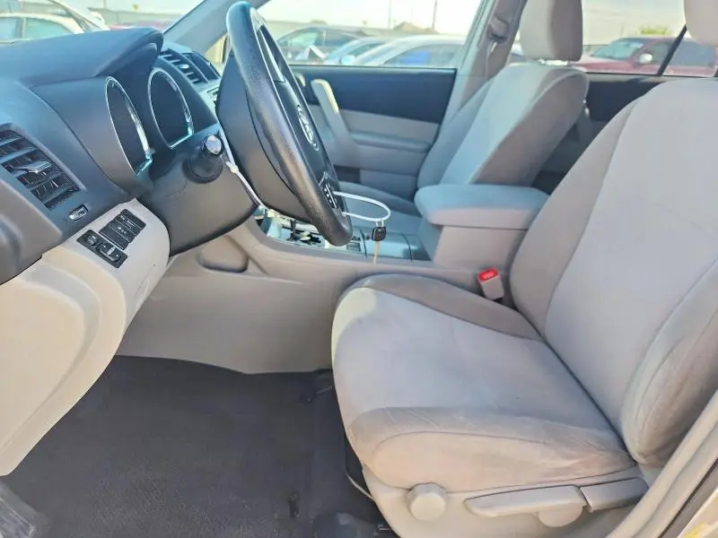 2013 TOYOTA HIGHLANDER BASE  