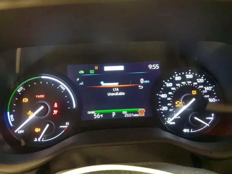 2025 TOYOTA SIENNA LE 8-PASSENGER  
