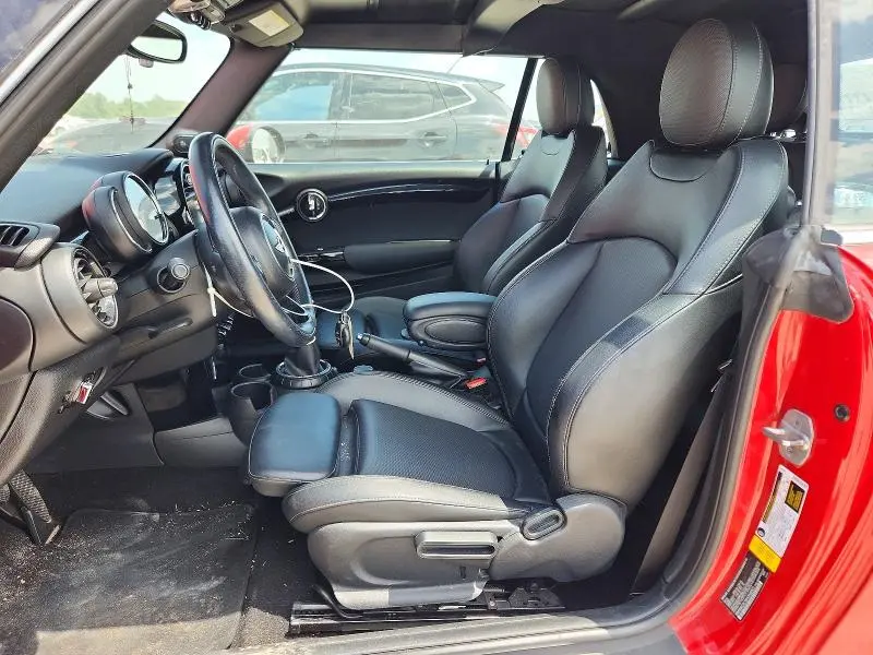 2017 MINI COOPER S  