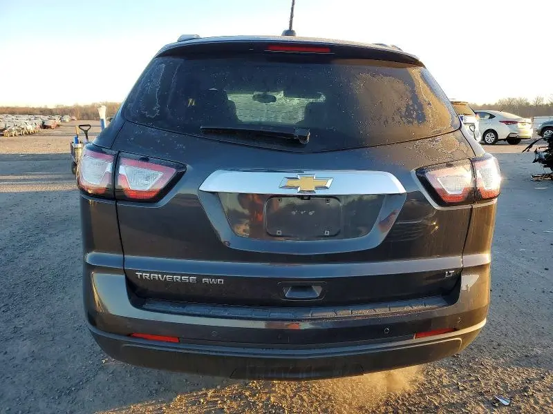 2017 CHEVROLET TRAVERSE LT  