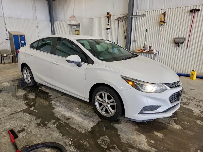 2016 CHEVROLET CRUZE LT  