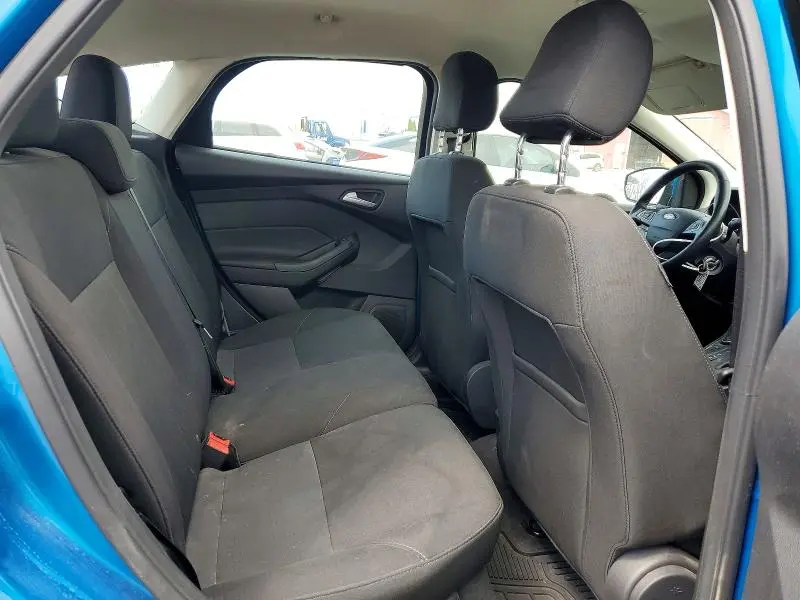 2017 FORD FOCUS SE  