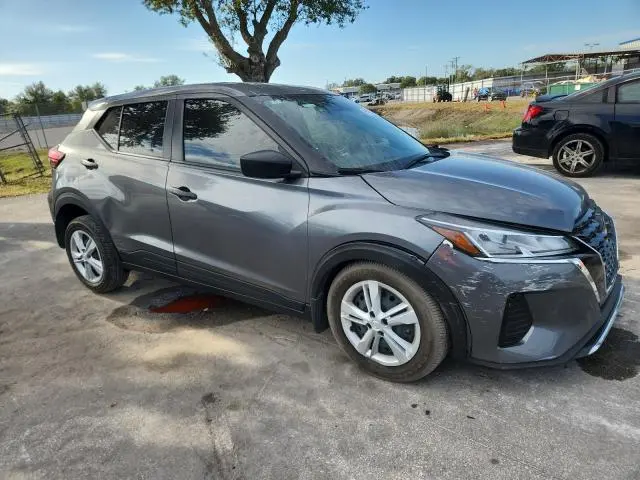 2024 NISSAN KICKS S  