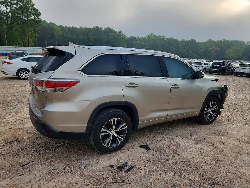 2016 TOYOTA HIGHLANDER XLE  