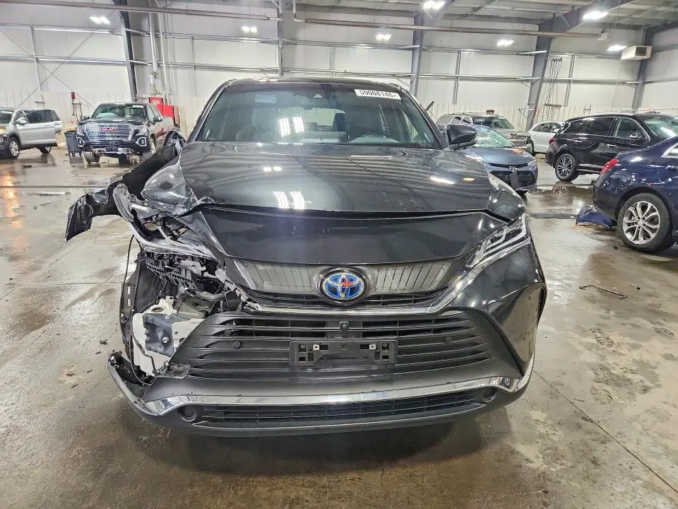 2021 TOYOTA VENZA LIMITED  