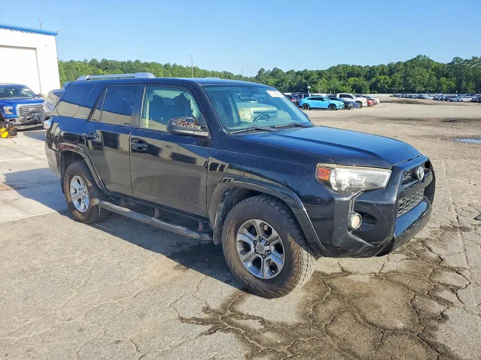 2016 TOYOTA 4RUNNER SR5  