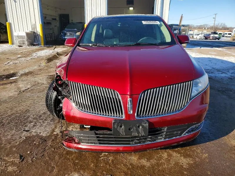 2014 LINCOLN MKT   
