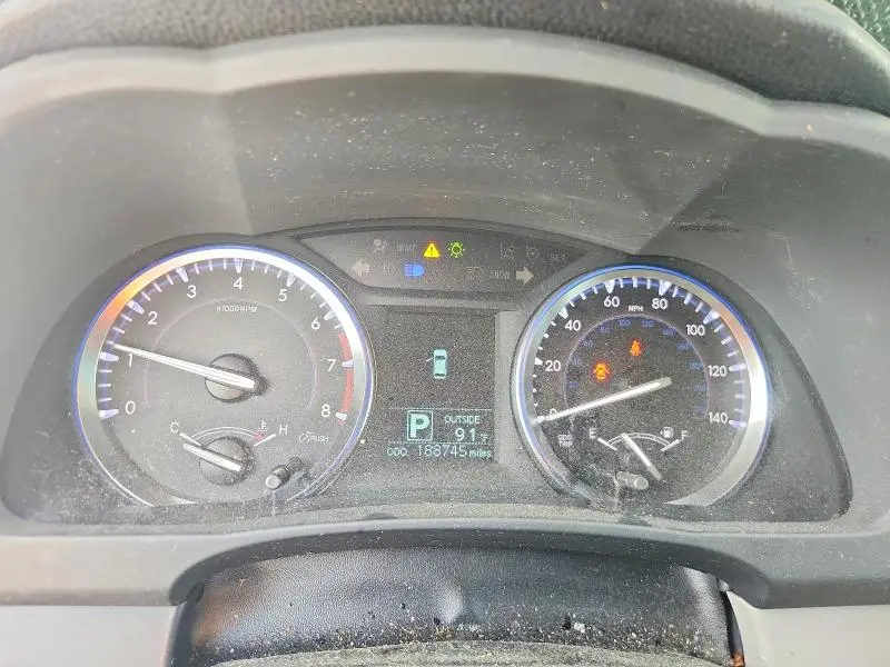 2015 TOYOTA HIGHLANDER LE  