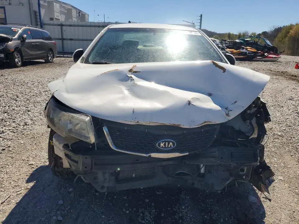 2013 KIA FORTE LX  