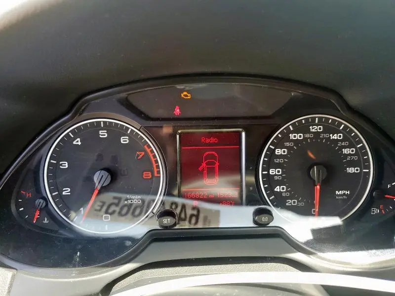 2011 AUDI Q5 PREMIUM  