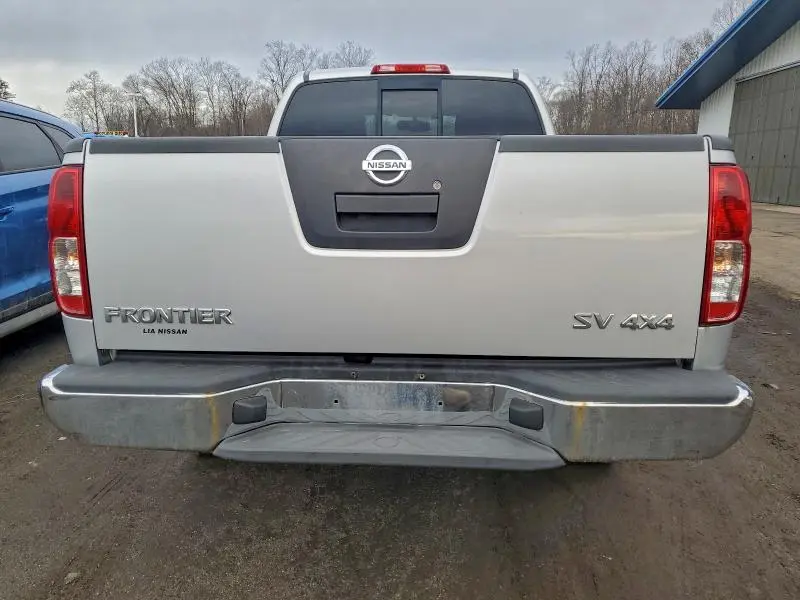 2011 NISSAN FRONTIER SV  