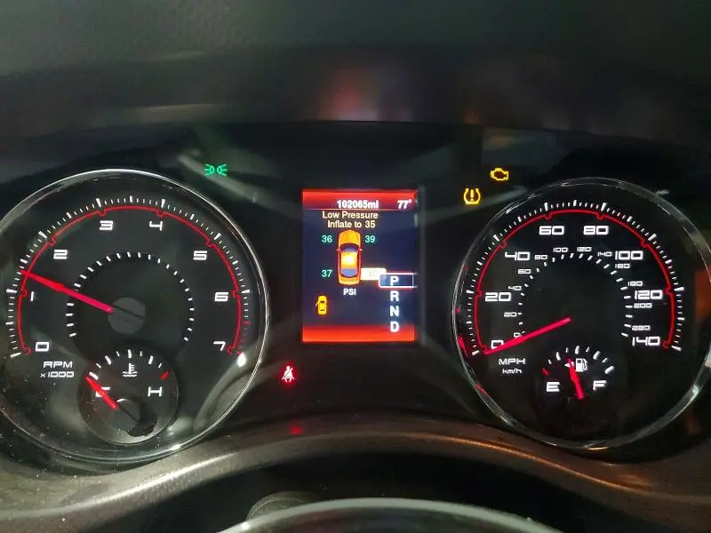 2014 DODGE CHARGER SE  