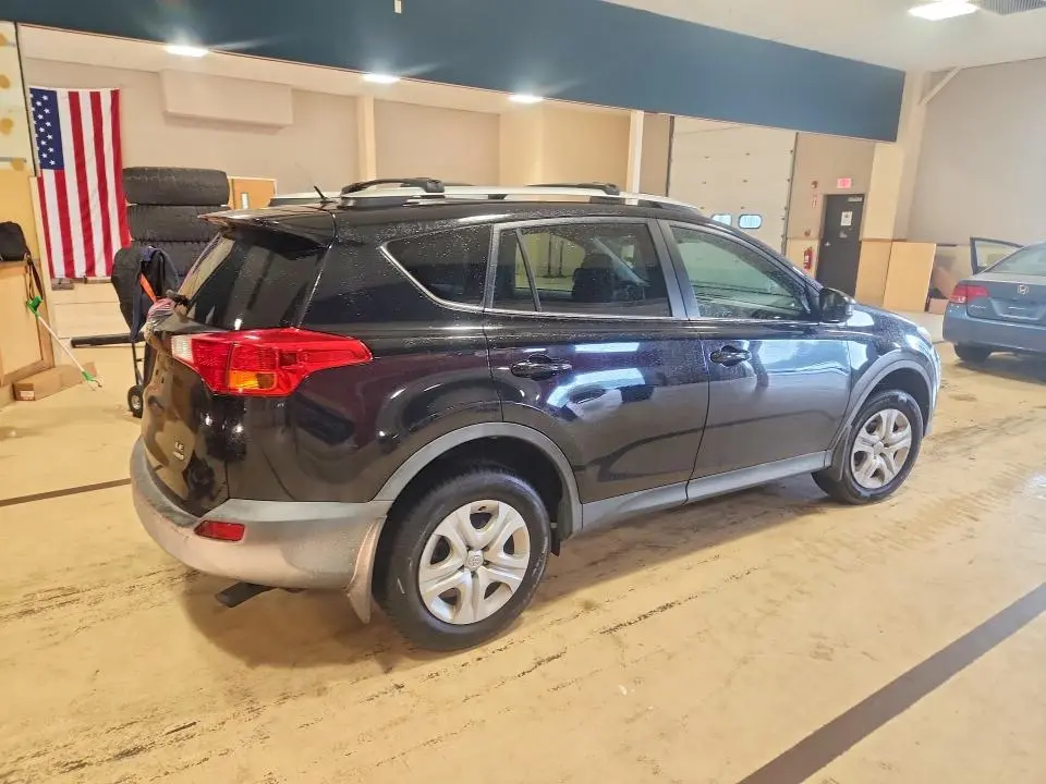 2013 TOYOTA RAV4 LE  