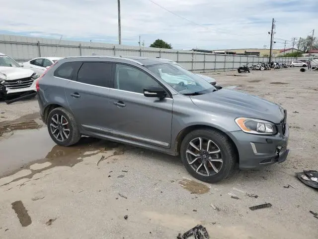 2017 VOLVO XC60 T6 DYNAMIC