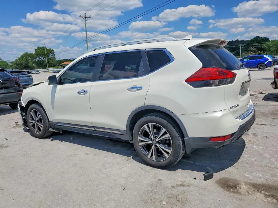 2017 NISSAN ROGUE SL  