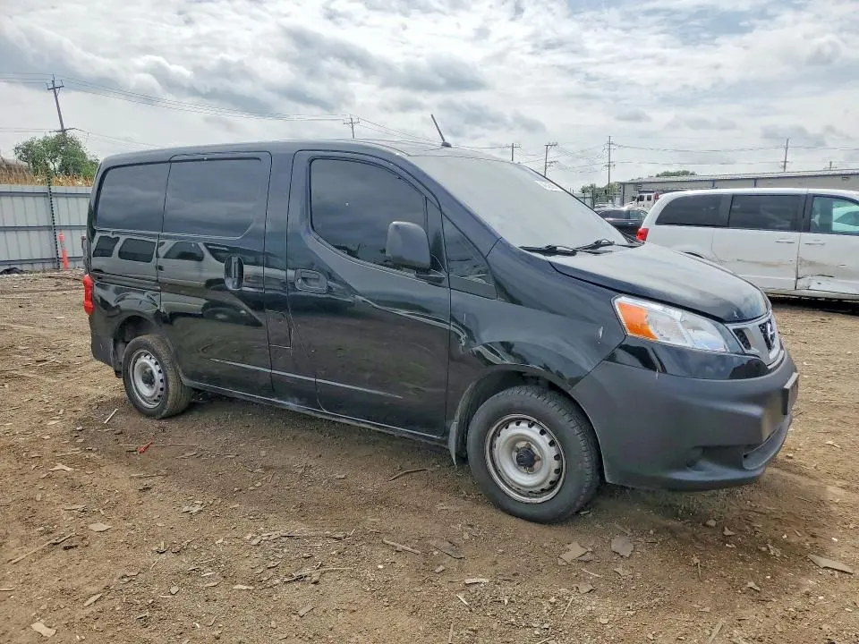 2015 NISSAN NV200 S  