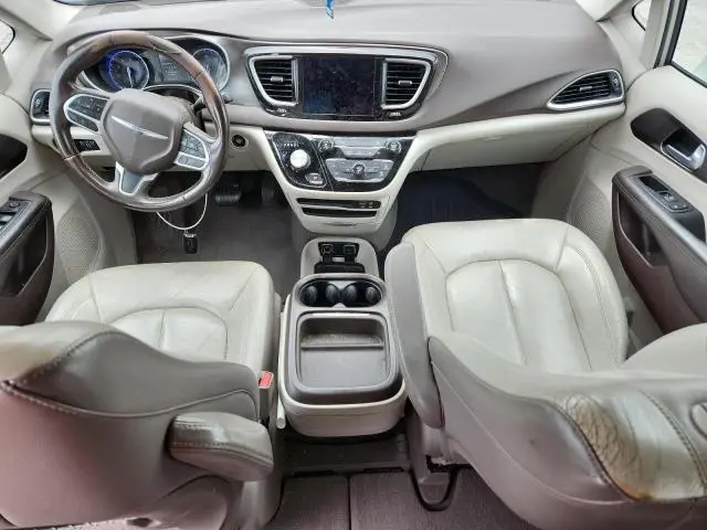 2017 CHRYSLER PACIFICA TOURING L  