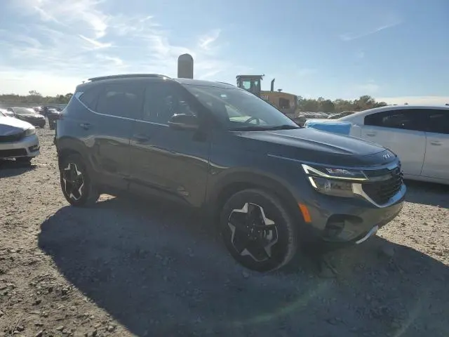 2024 KIA SELTOS EX  