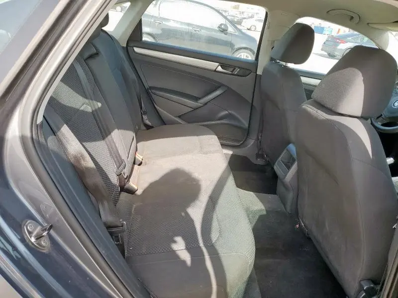 2013 VOLKSWAGEN PASSAT S