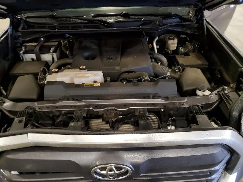 2022 TOYOTA TUNDRA CREWMAX LIMITED  