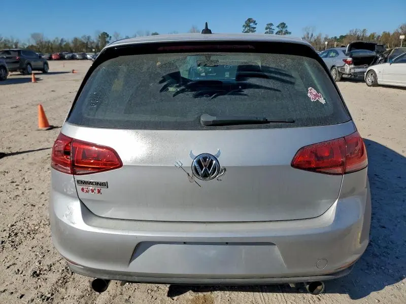 2017 VOLKSWAGEN GTI SPORT  