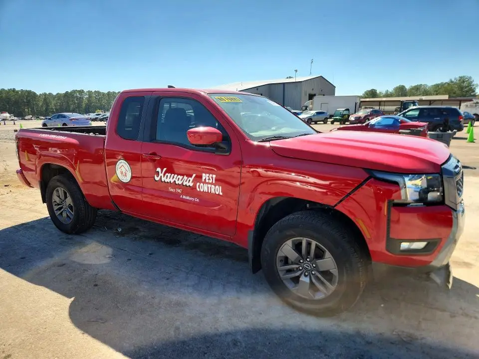 2025 NISSAN FRONTIER SV  