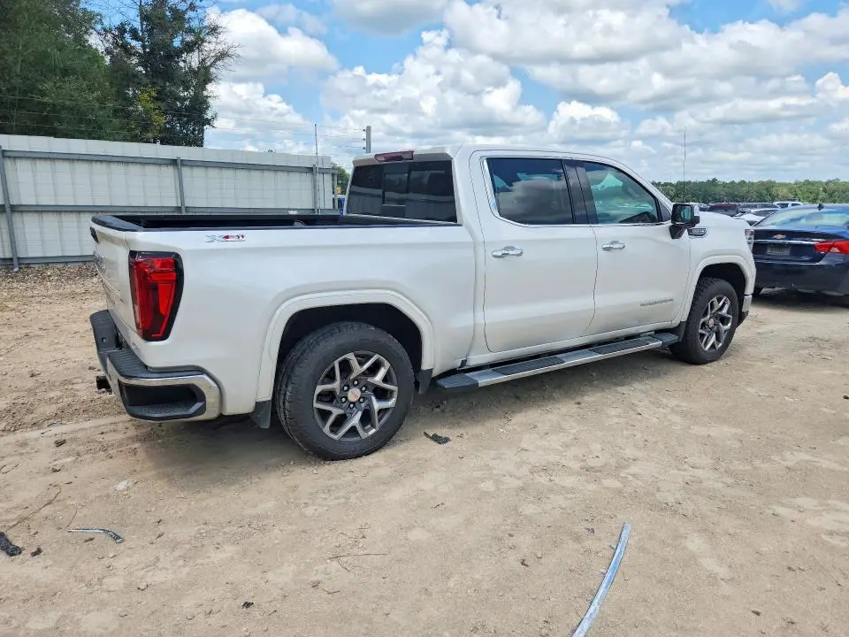 2022 GMC SIERRA K1500 SLT  