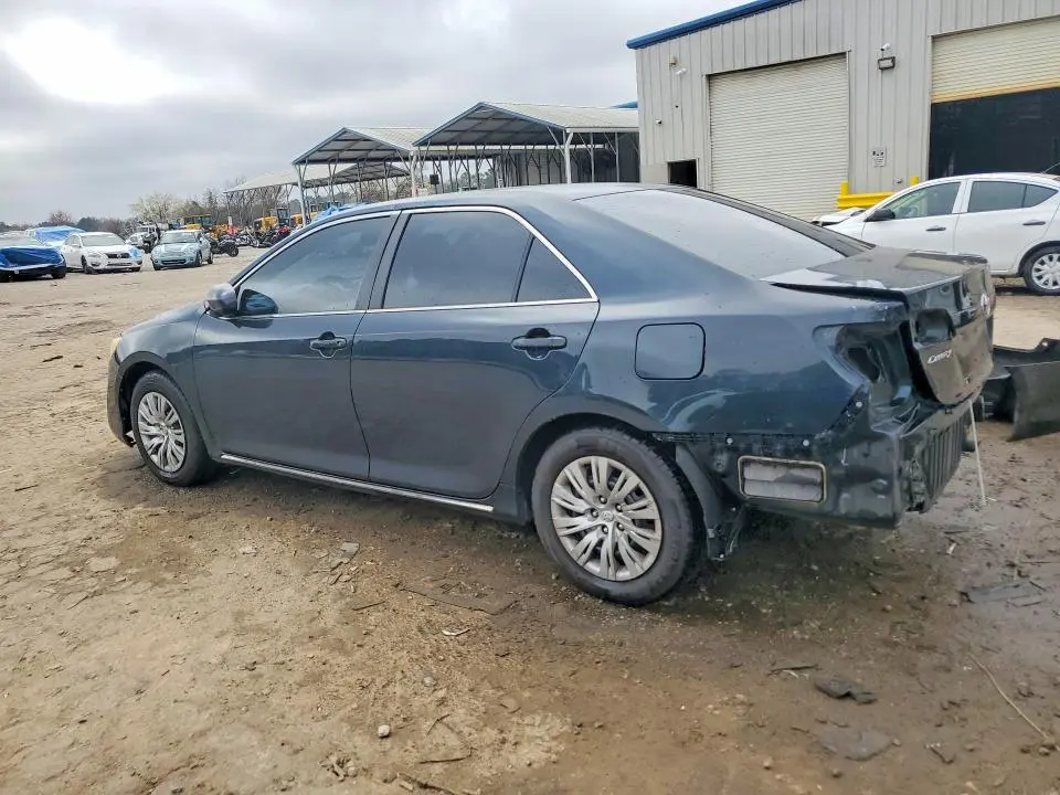 2014 TOYOTA CAMRY LE  