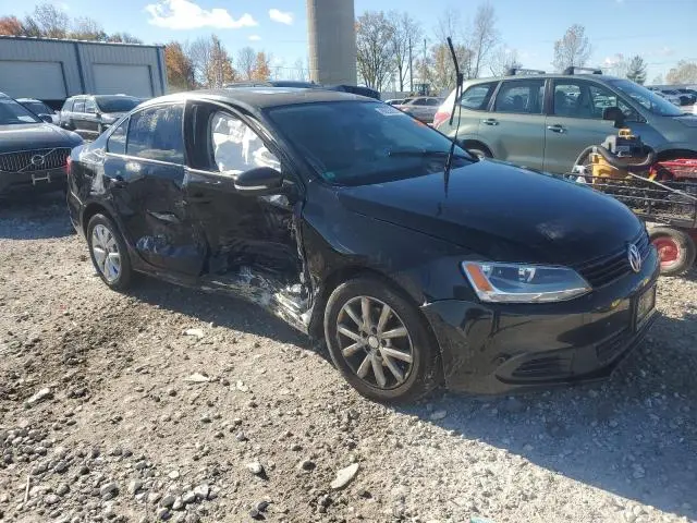 2011 VOLKSWAGEN JETTA SE  