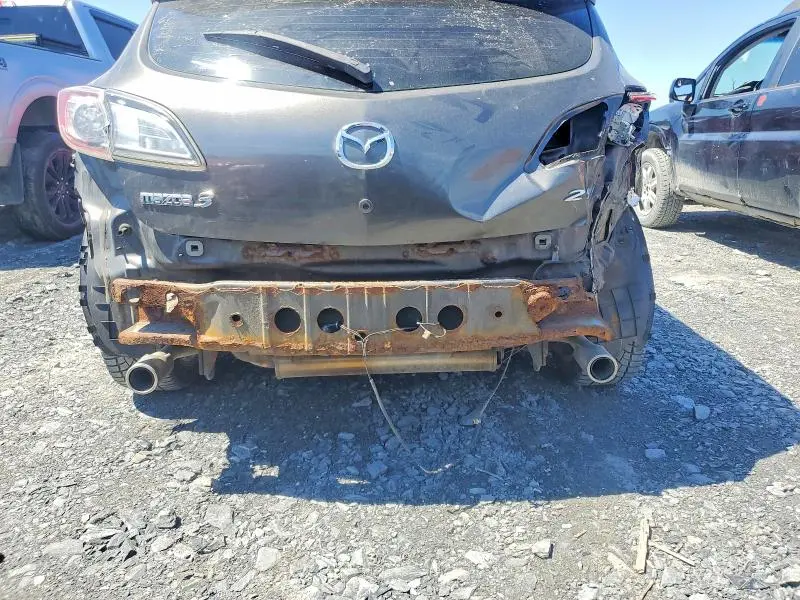 2010 MAZDA 3 S  