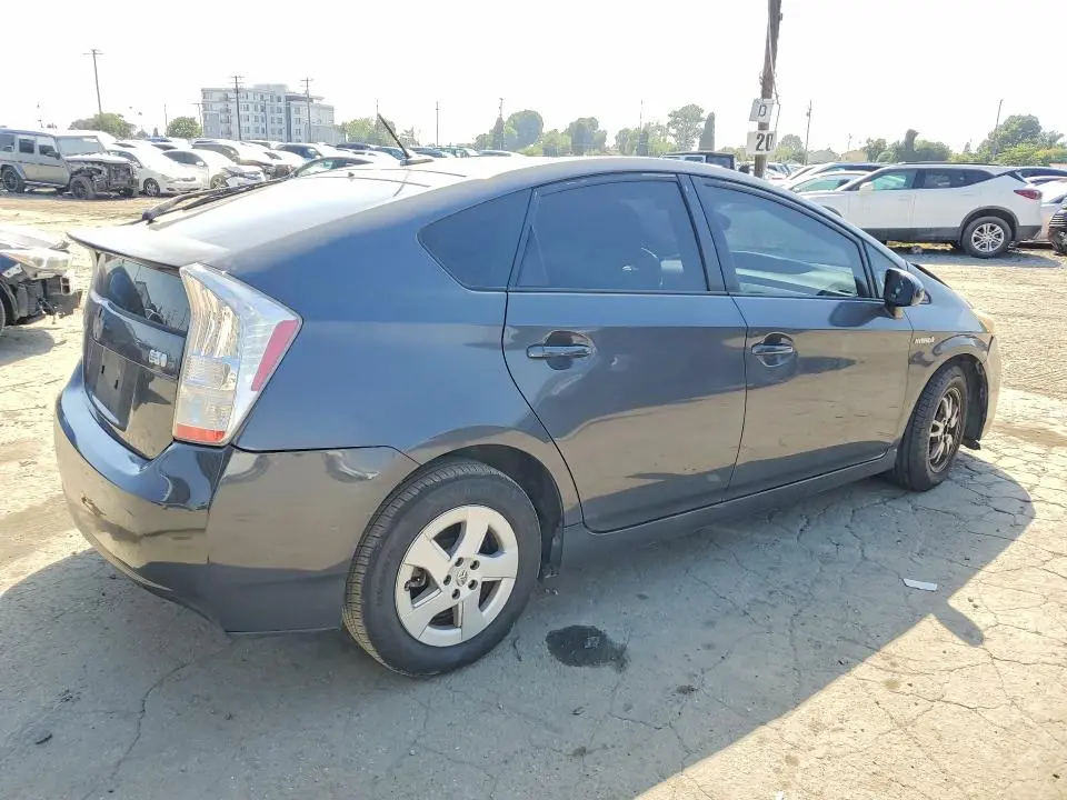 2010 TOYOTA PRIUS II  