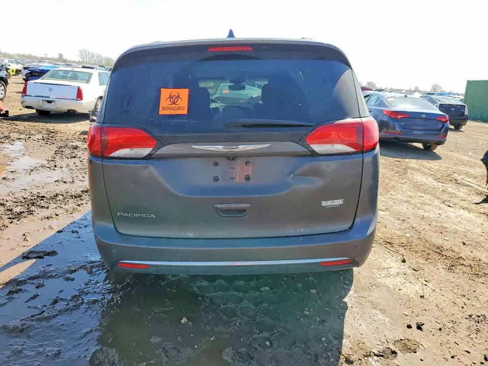 2017 CHRYSLER PACIFICA TOURING L PLUS  