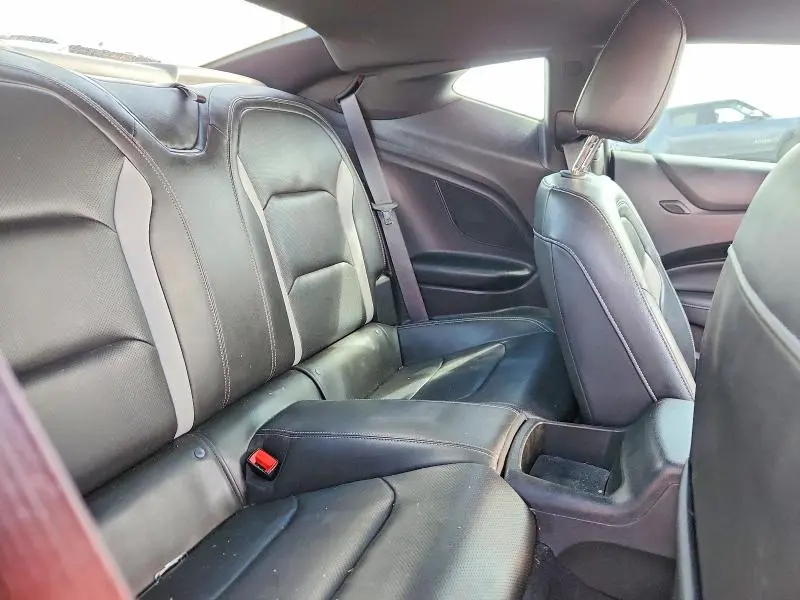 2021 CHEVROLET CAMARO LT  