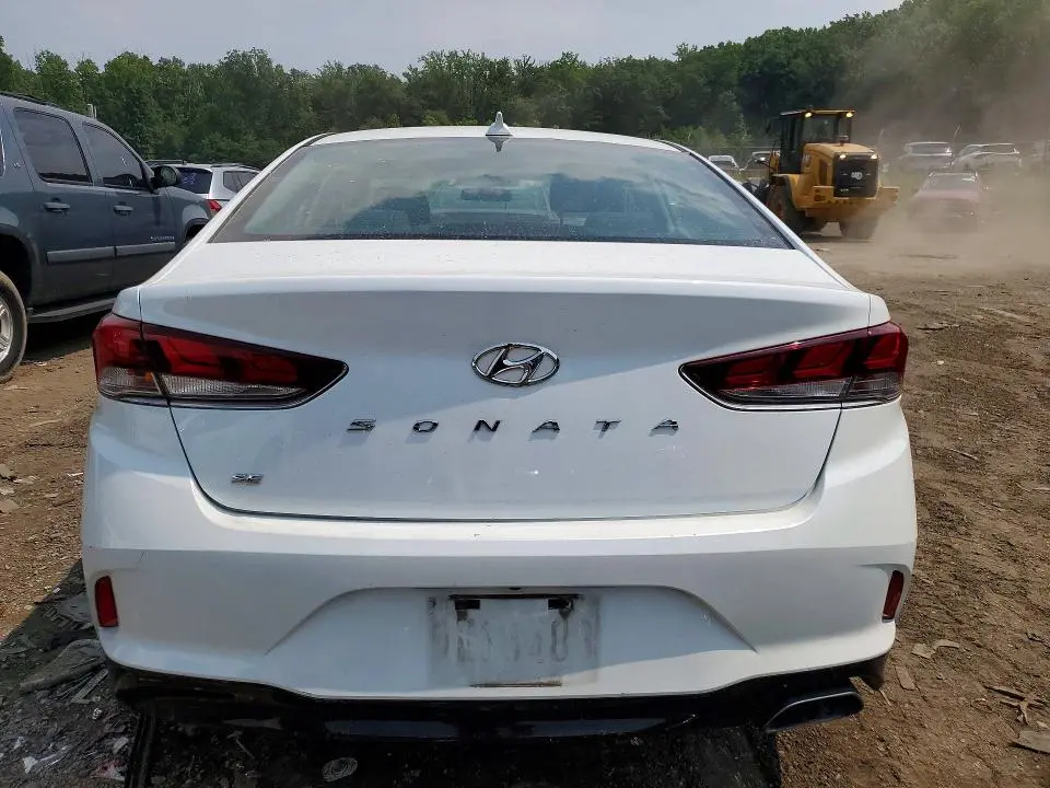 2018 HYUNDAI SONATA SE  