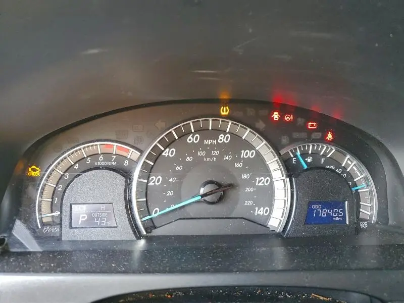 2012 TOYOTA CAMRY BASE  