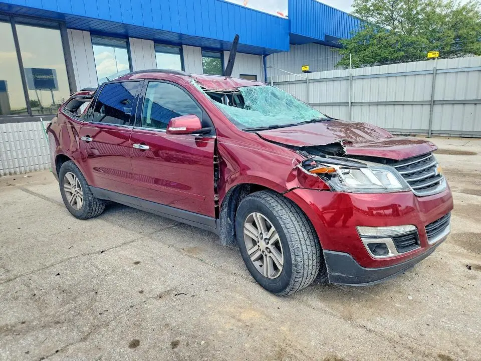 2017 CHEVROLET TRAVERSE LT  