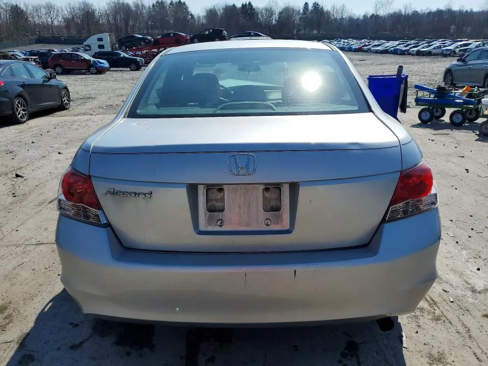 2010 HONDA ACCORD LX  