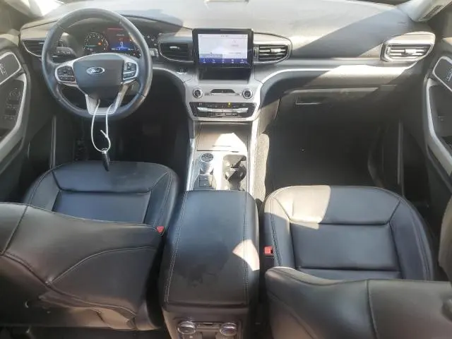 2021 FORD EXPLORER XLT  