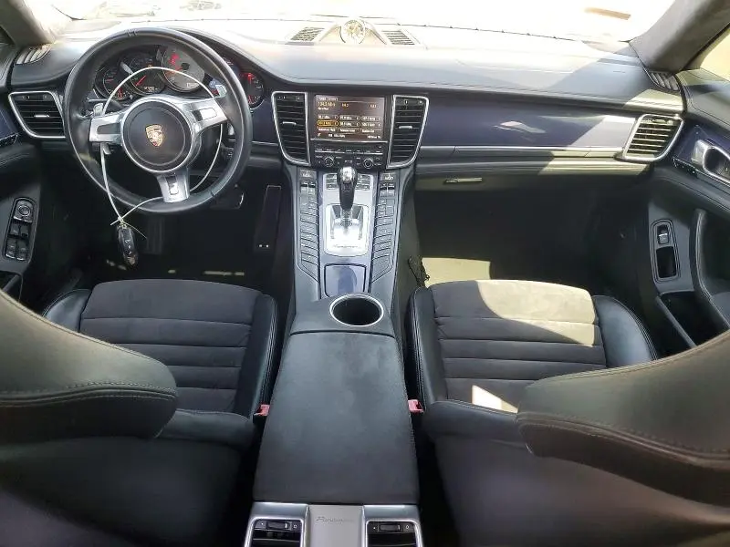 2013 PORSCHE PANAMERA GTS  